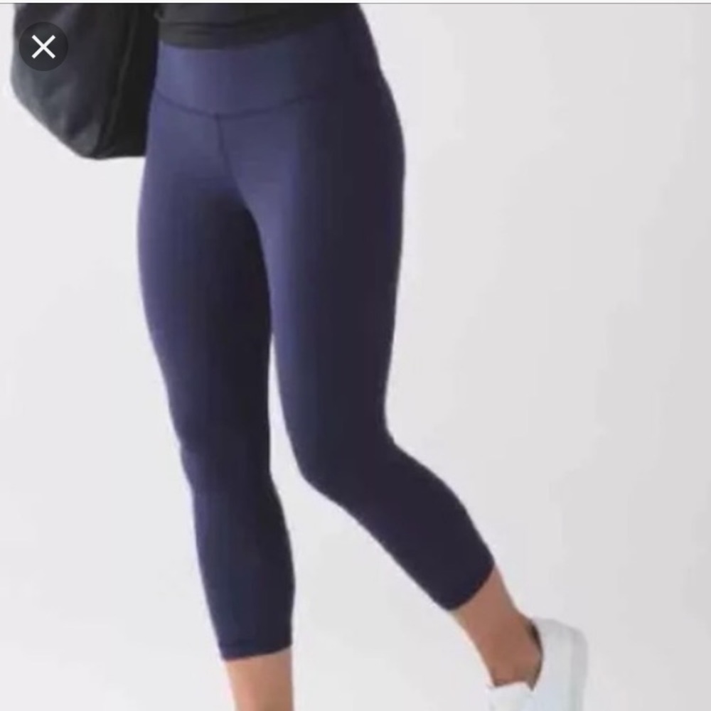 Lululemon align crop athletic leggings